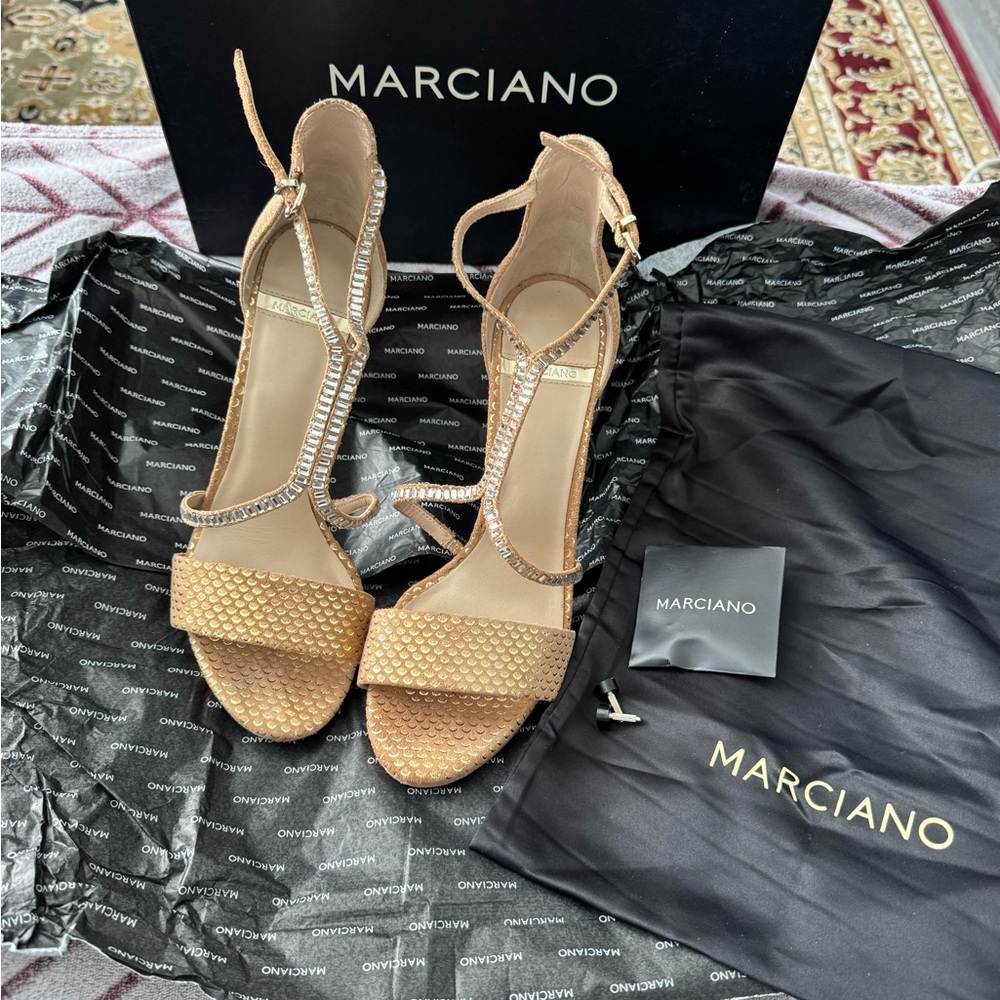 Marciano Metallic Gold/Tan Suede Stiletto Heels Crystal Embellished Leather Sole